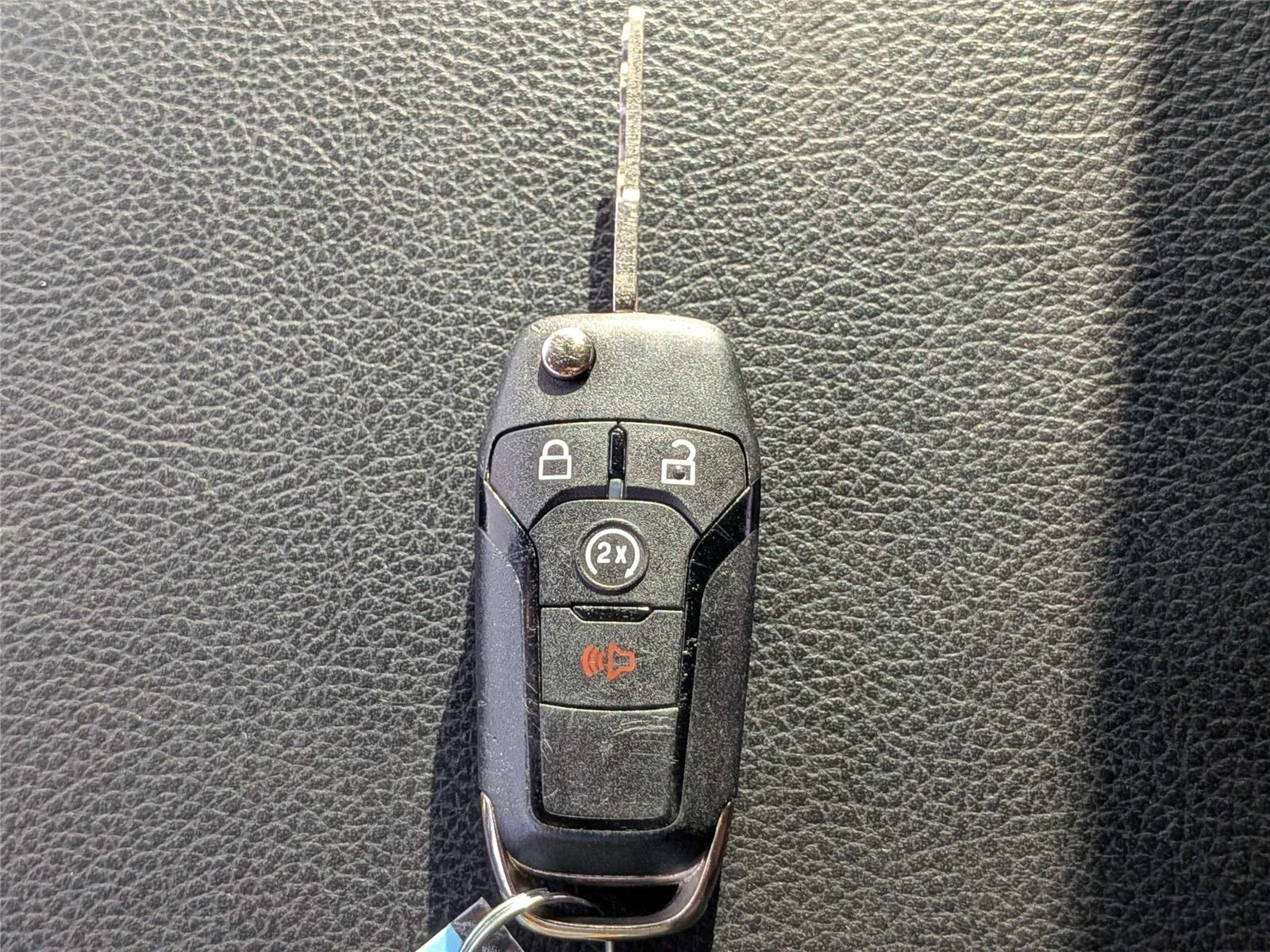 Used 2018 Gray Ford XLT image 31