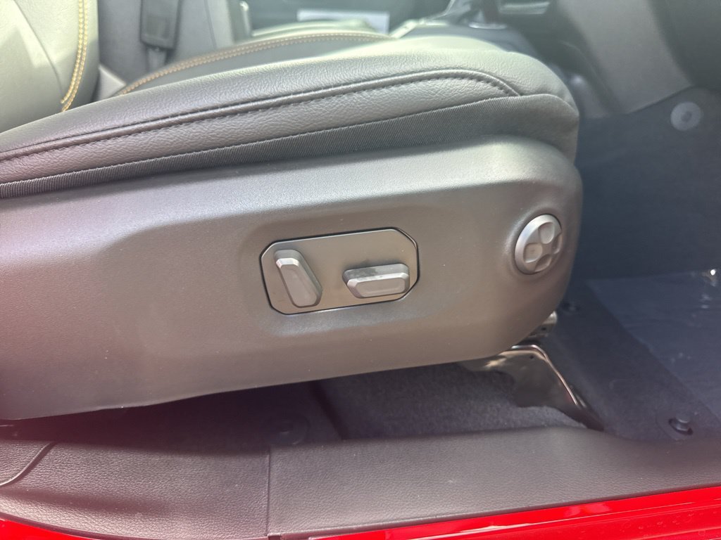 2025 Jeep Wrangler 4-Door Sahara - Photo 48