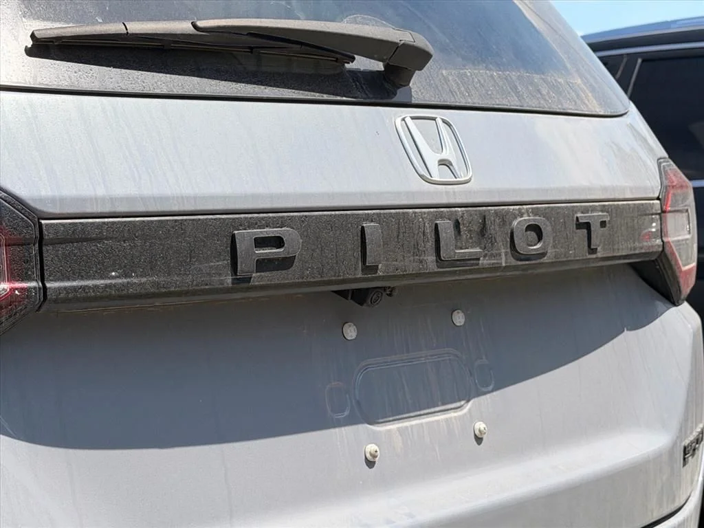 Used 2025 Gray Honda Sport image 15