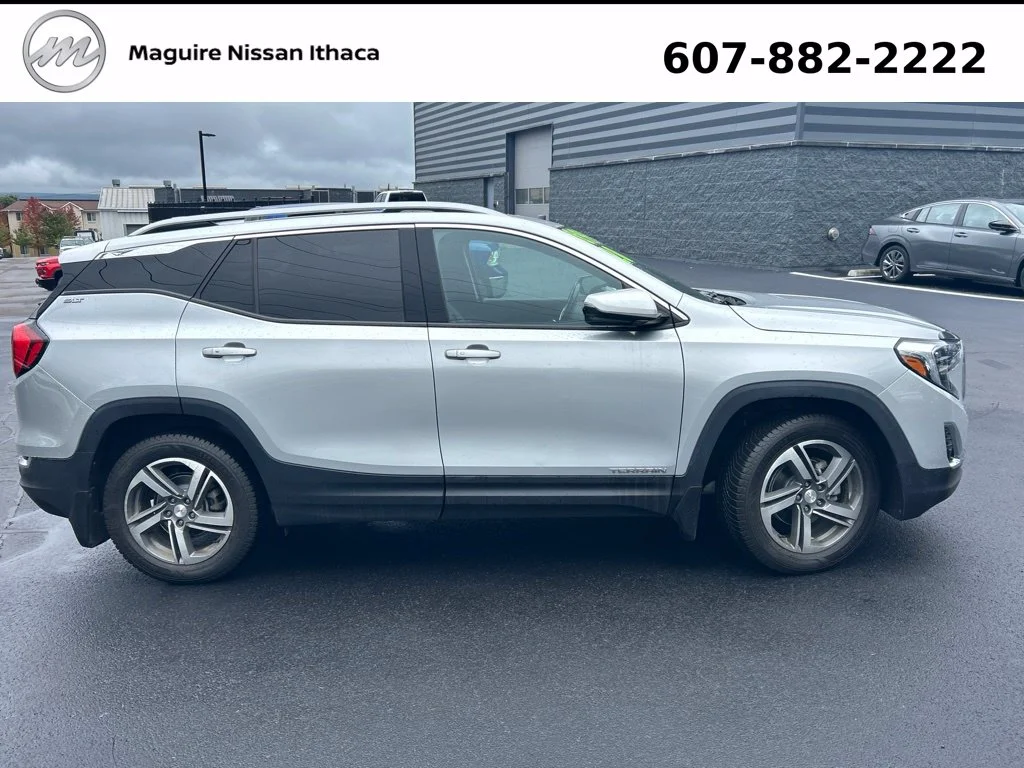 Used 2020 Silver GMC SLT image 4