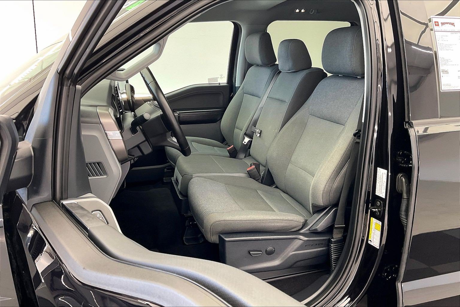 Used 2025 Agate Black Metallic Ford XLT image 18