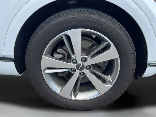 Used 2021 White Genesis 2.5T image 27