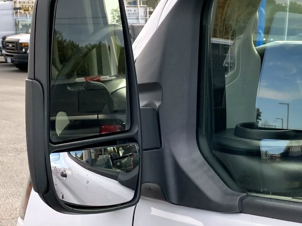 Used 2023 Oxford White Ford  image 26