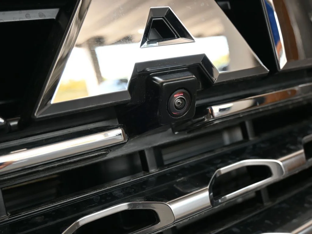 New 2026 Diamond Black Crystal Pearlcoat RAM Limited image 50