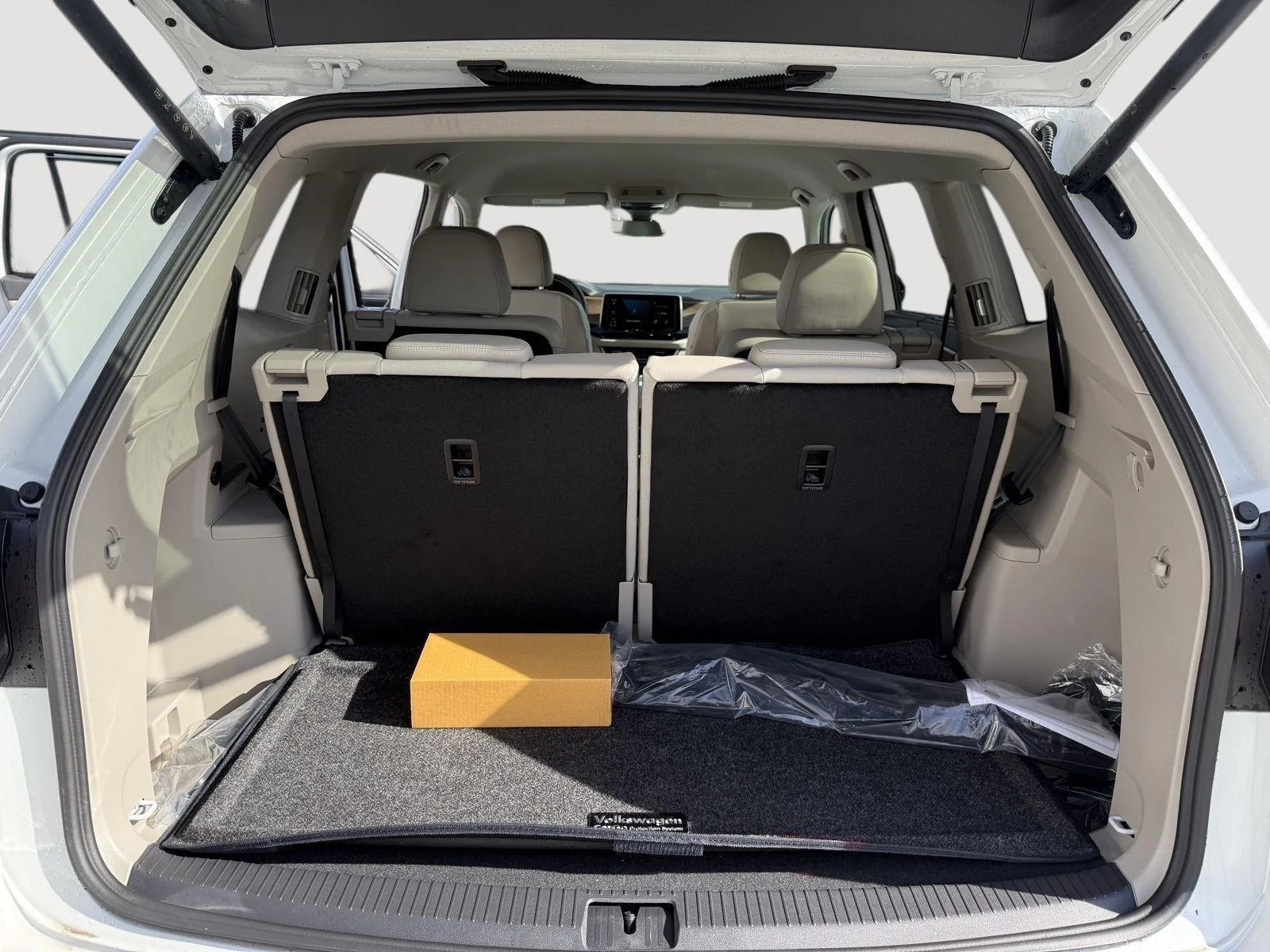 2026 Volkswagen Atlas SE w/Tech - Photo 11