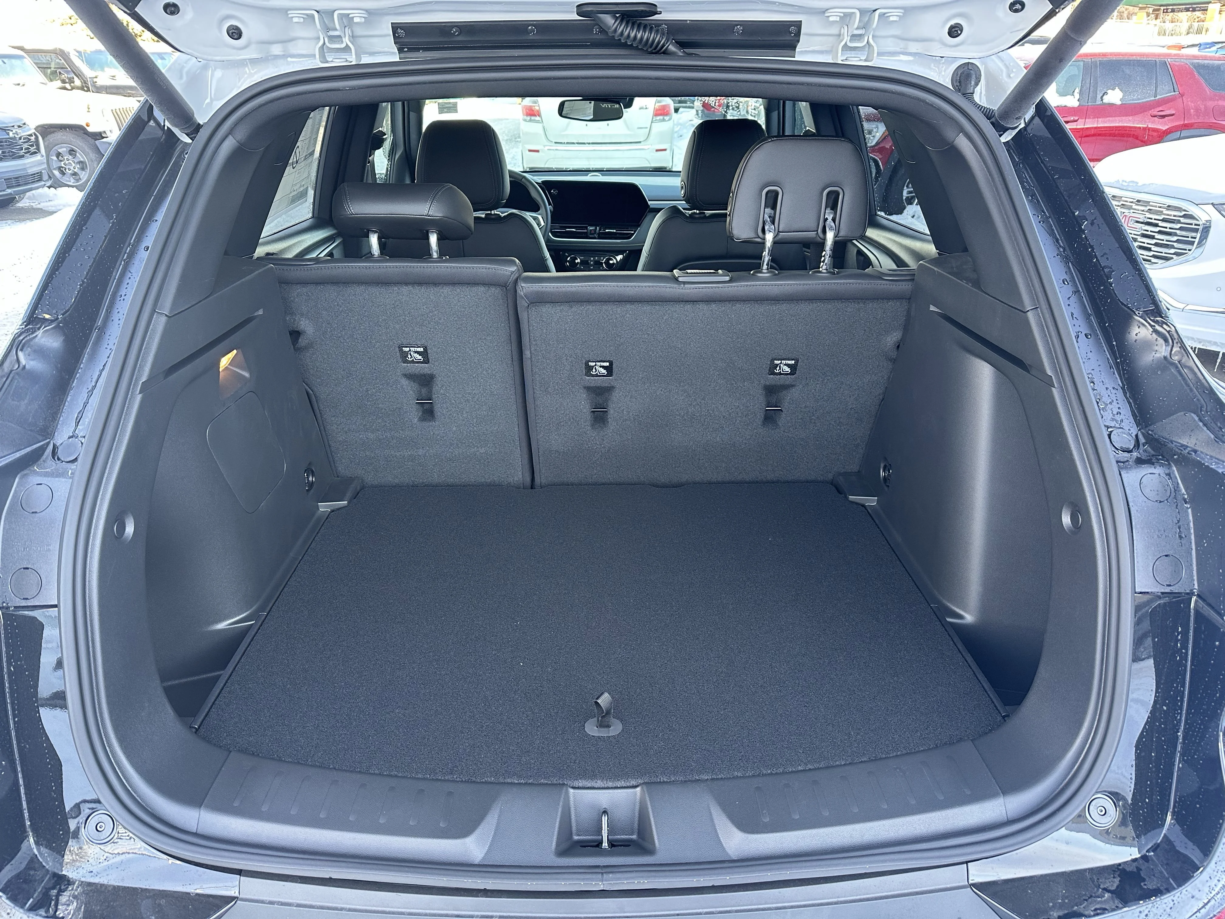 New 2026 Mosaic Black Metallic Chevrolet ACTIV image 10