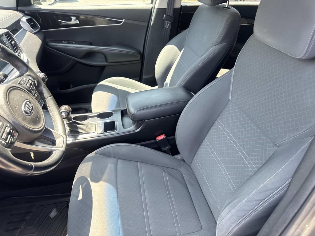 Used 2017 Titanium Silver Kia LX image 18