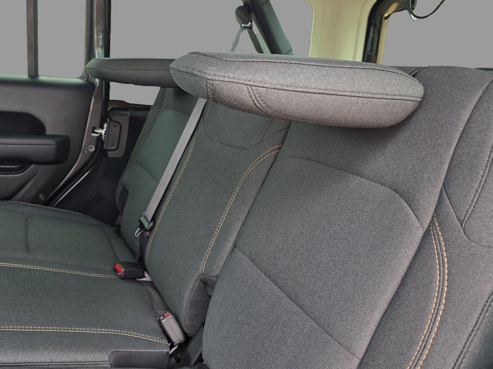 Used 2026 Granite Crystal Metallic Clearcoat Jeep Sport image 27