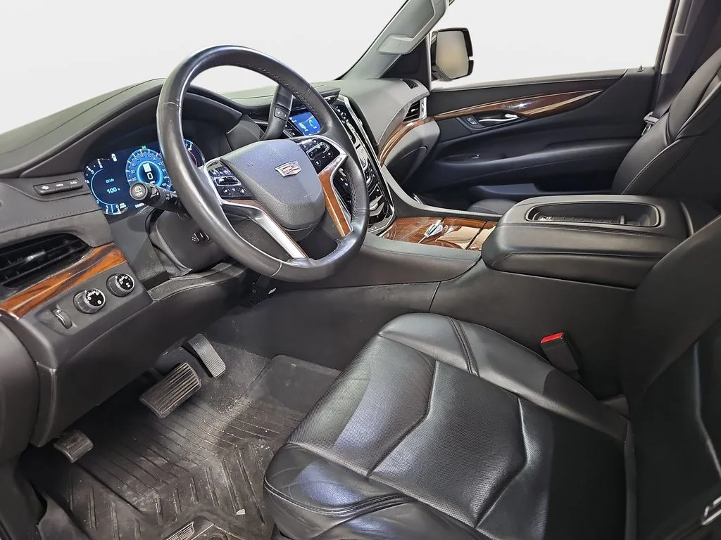 Used 2017 Silver Cadillac Luxury image 19