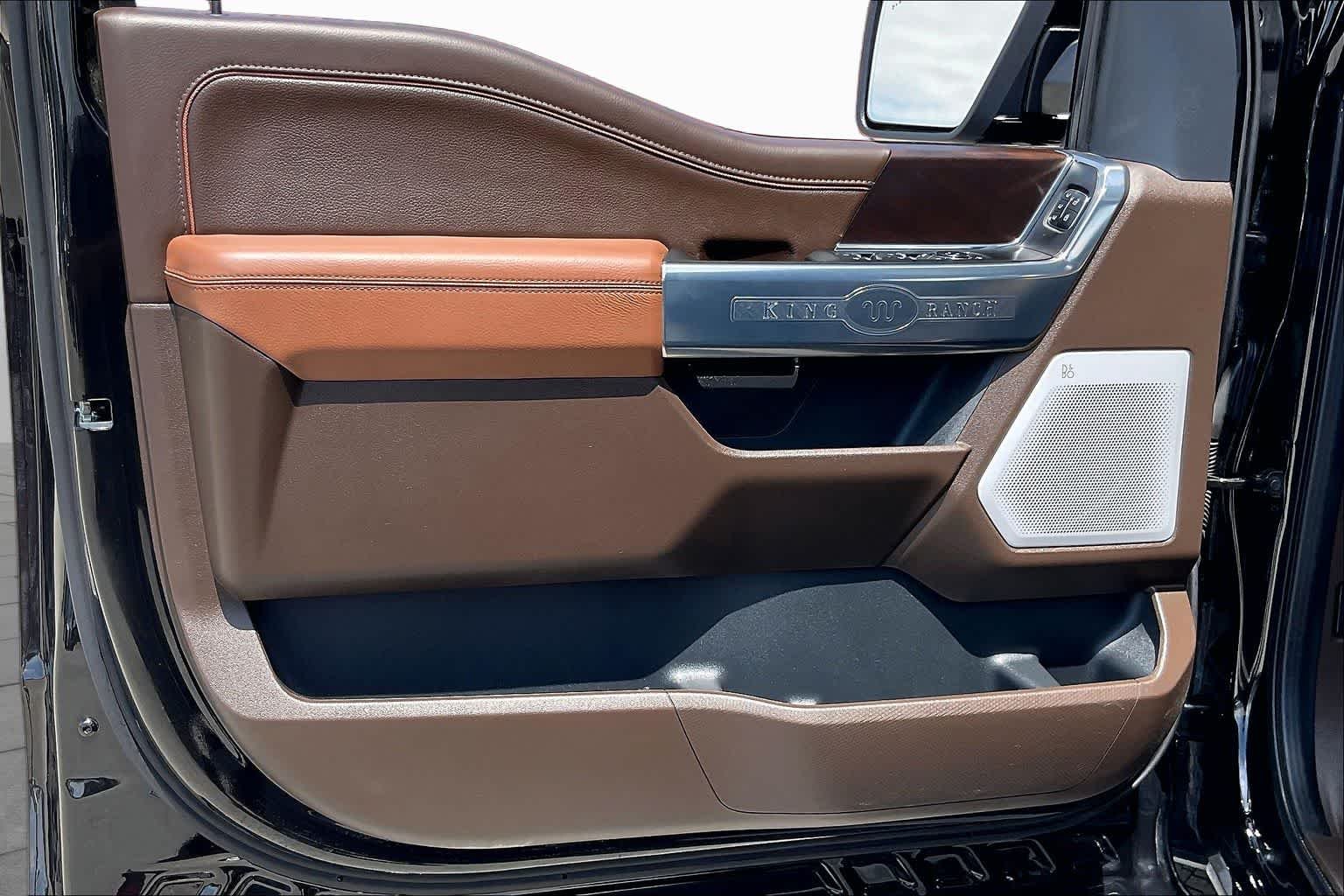 Used 2025 Agate Black/Marsh Gray Ford King Ranch image 22