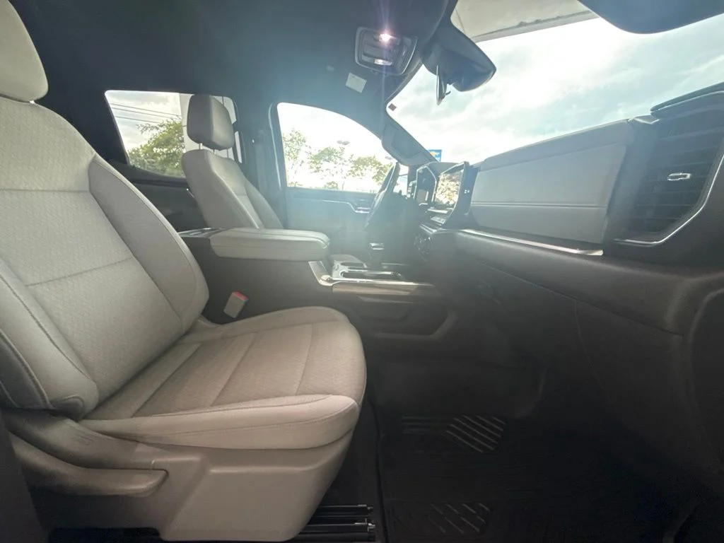 Used 2023 Gray Chevrolet RST image 37