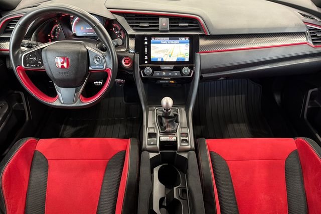 Used 2018 Polished Metal Metallic Honda Touring image 17