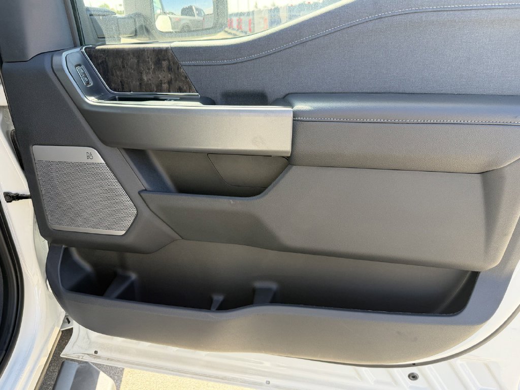 Used 2026 White Metallic Ford Lariat image 10