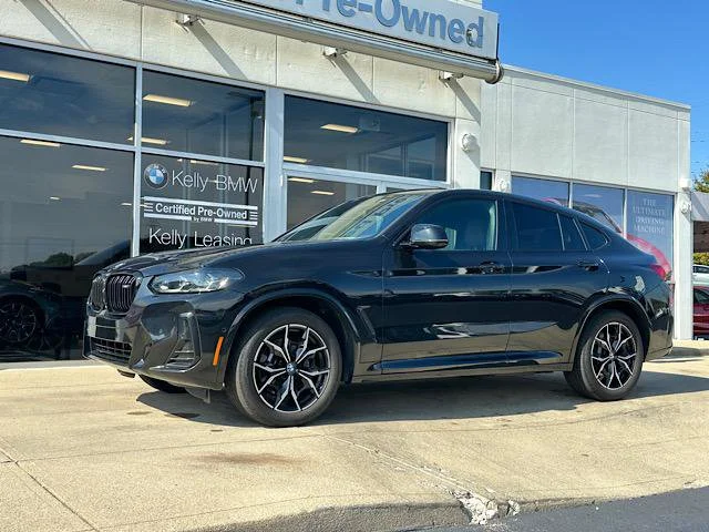 Used 2022 Black Sapphire Metallic BMW M40i image 5