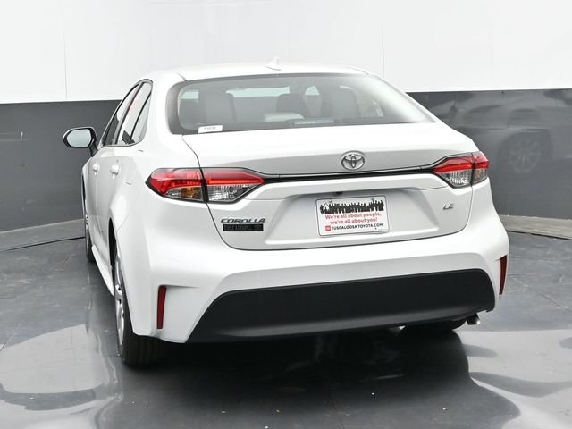 Used 2025 Wind Chill Pearl Toyota LE image 17