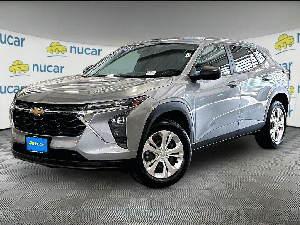 Used 2024 Gray Chevrolet LS image 3