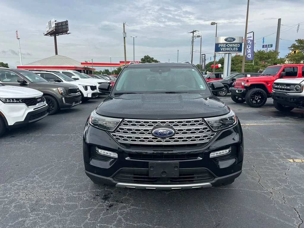 Used 2021 Black Ford Limited image 2