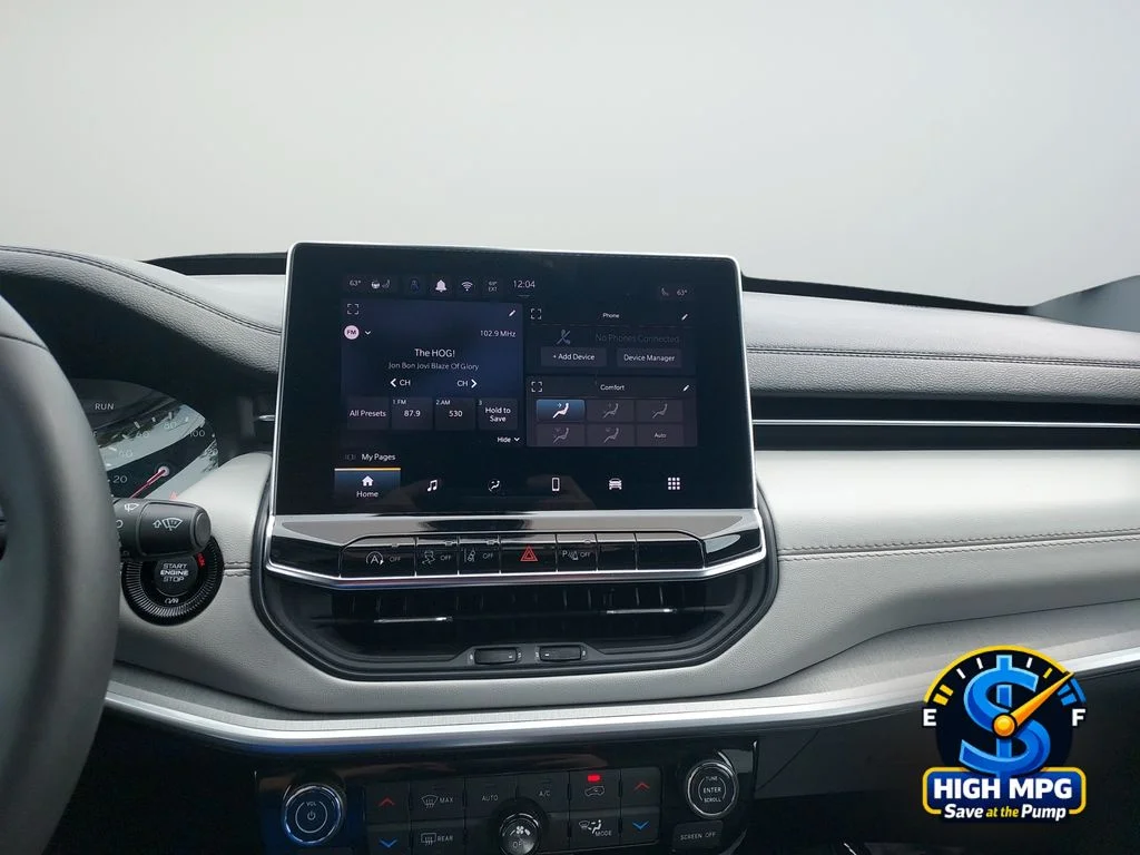 Used 2025 Blue Jeep Limited image 13