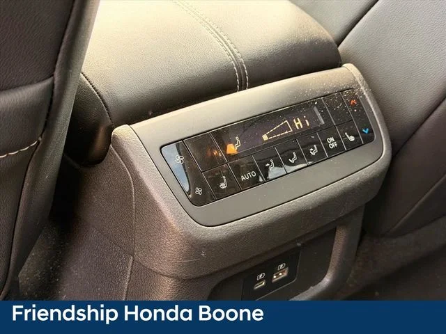 Used 2022 Gray Nissan SL image 13