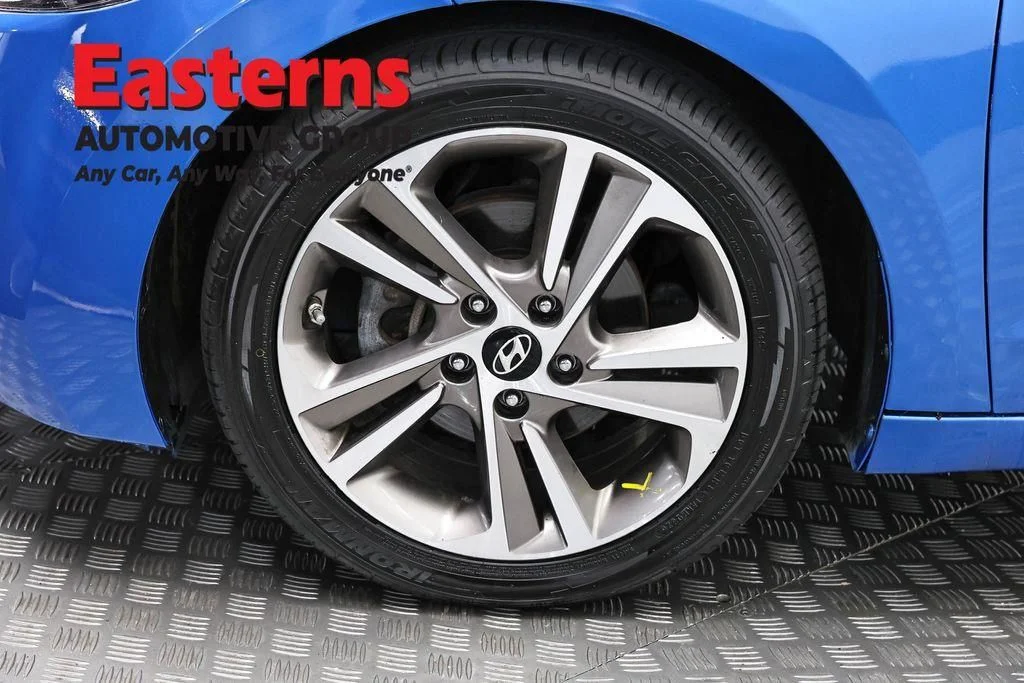 Used 2017 Blue Hyundai Limited image 33