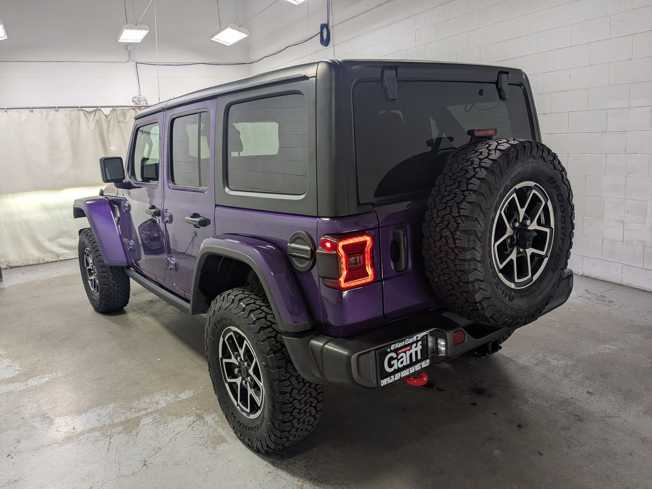 New 2026 Reign Exterior Paint Jeep Rubicon image 7