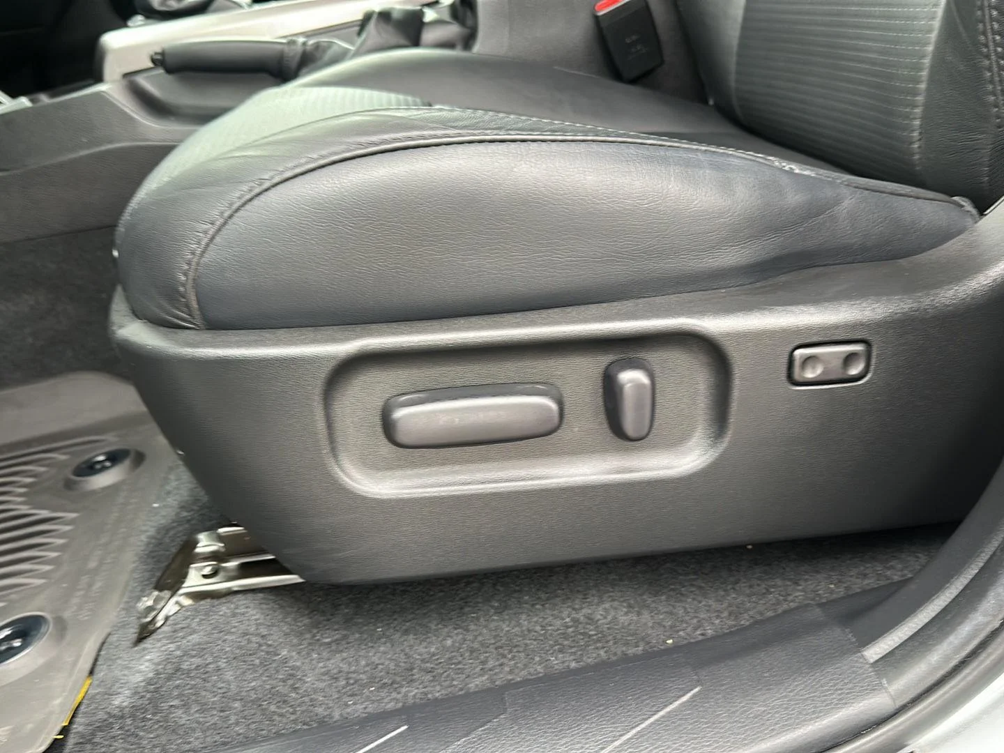 Certified Used 2022 Celestial Silver Metallic Toyota Limited image 5