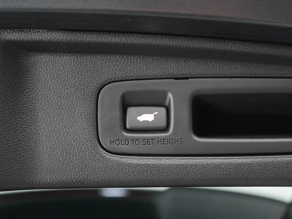Used 2024 Meteorite Gray Honda 5D WAGON HYBRID SPORT-L AWD image 17