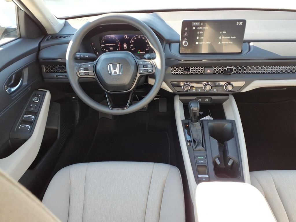 New 2026 Platinum White Pearl Honda LX image 3
