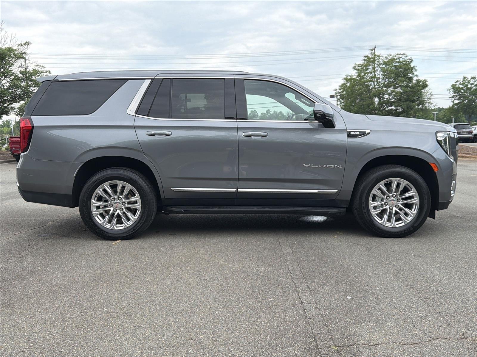 Used 2021 Satin Steel Metallic GMC SLT image 30