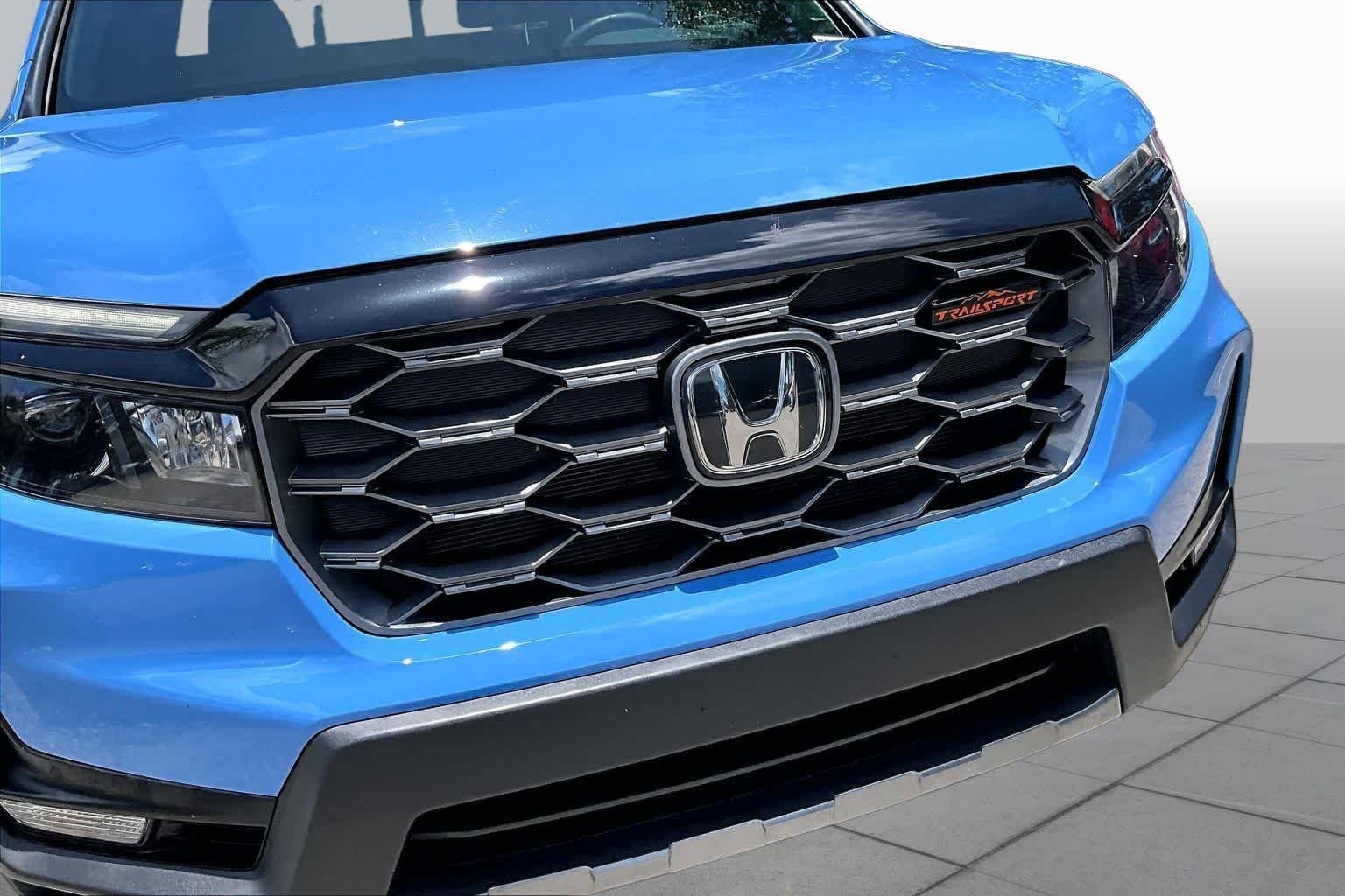 Used 2024 Diffused Sky Pearl Honda TrailSport image 30