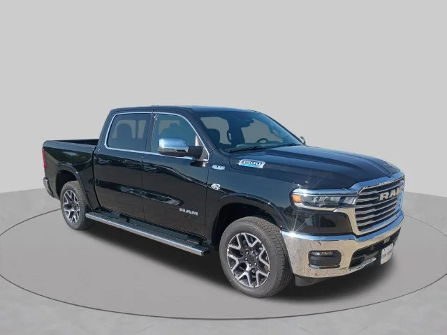 New 2027 Diamond Black Crystal Pearl-Coat Exterior Paint RAM Laramie image 7