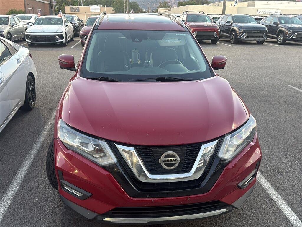Used 2017 Palatial Ruby Nissan SL image 2