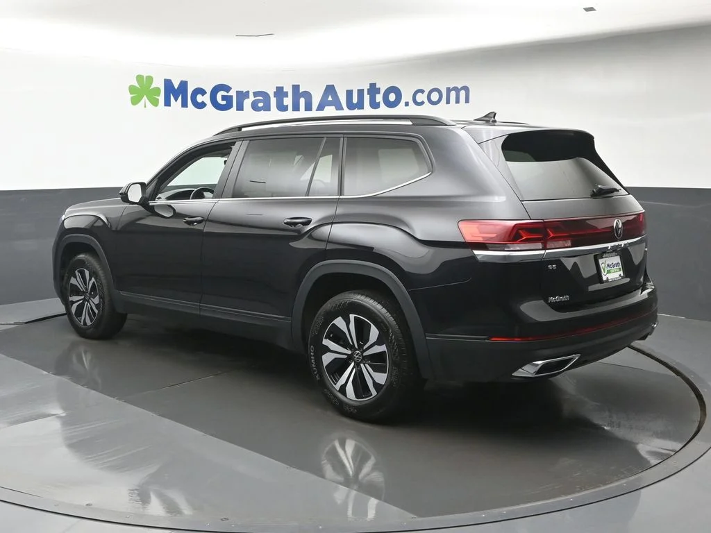 Used 2025 Black Volkswagen 2.0T SE image 25