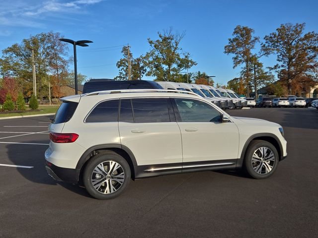 New 2026 Polar White Mercedes-Benz GLB250 image 2