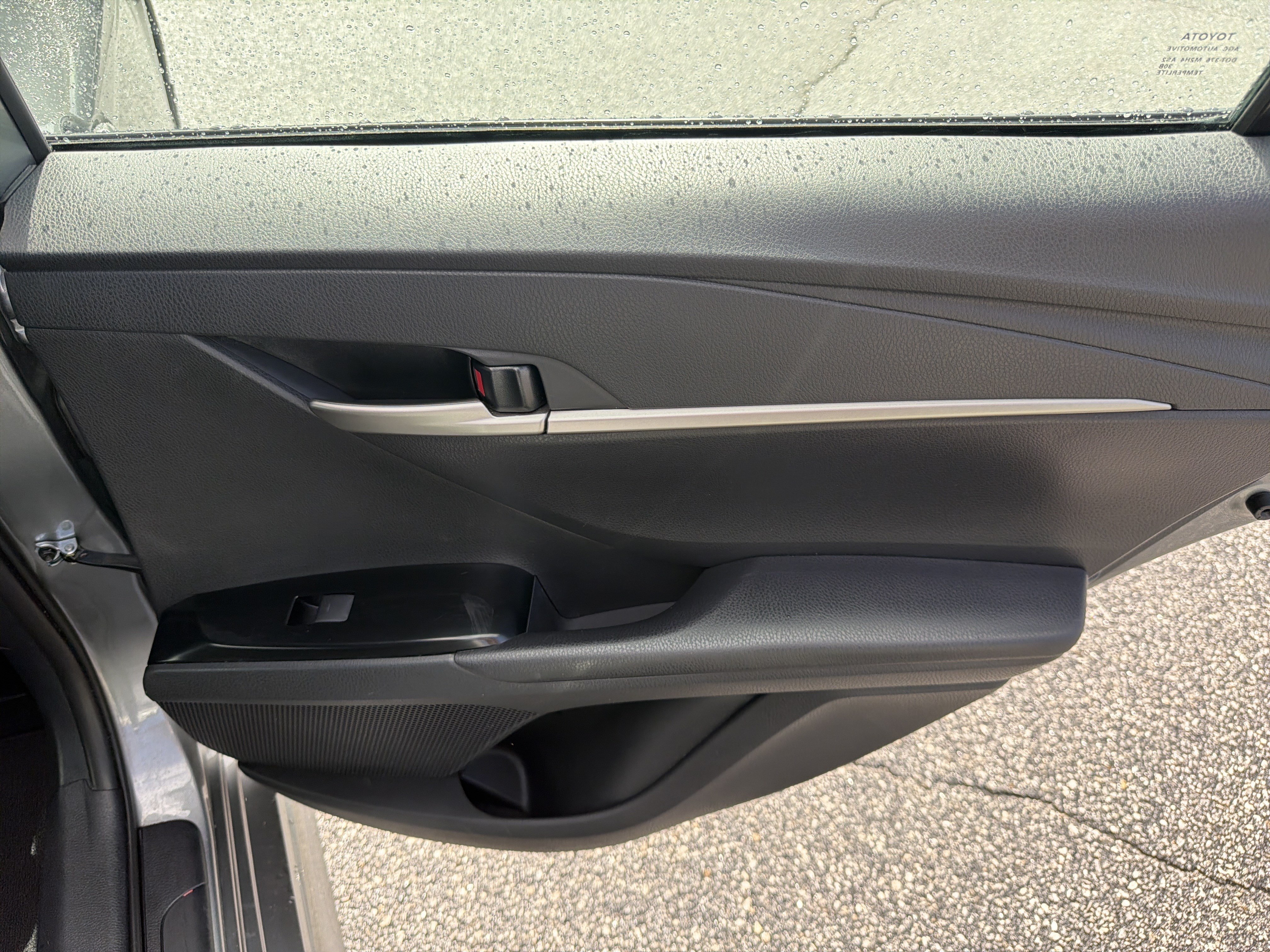 Certified Used 2025 Heavy Metal Toyota SE image 26