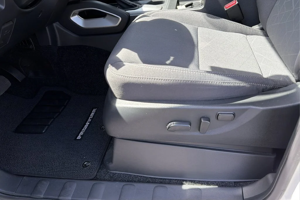 Used 2026 White Nissan SV image 18