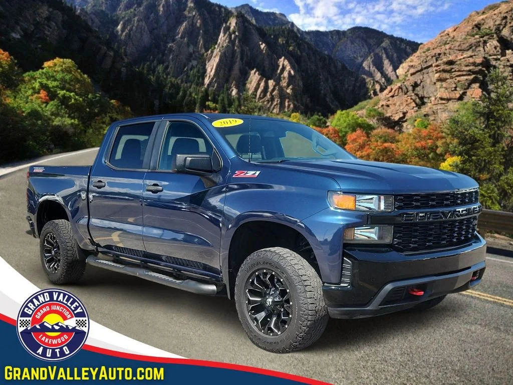 Used 2019 Blue Chevrolet Custom Trail Boss image 1