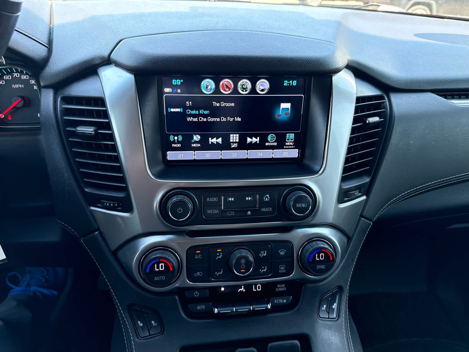 Used 2019 SHADOW GRAY METALLIC Chevrolet LT image 16