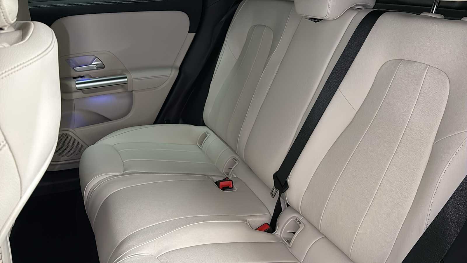 New 2026 Night Black Mercedes-Benz GLA 250 image 33