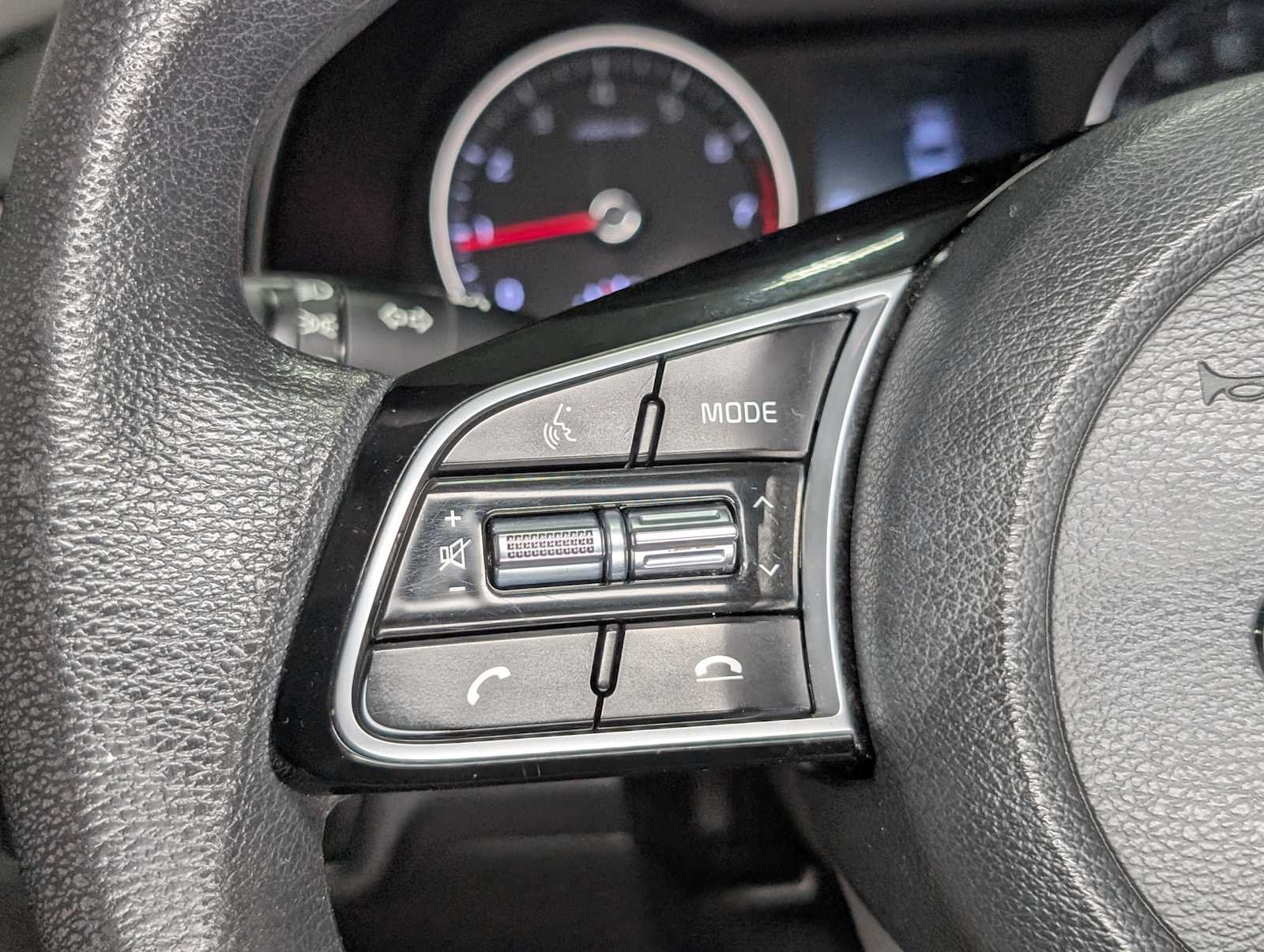 Used 2020 Deep Sea Blue Kia LXS image 31