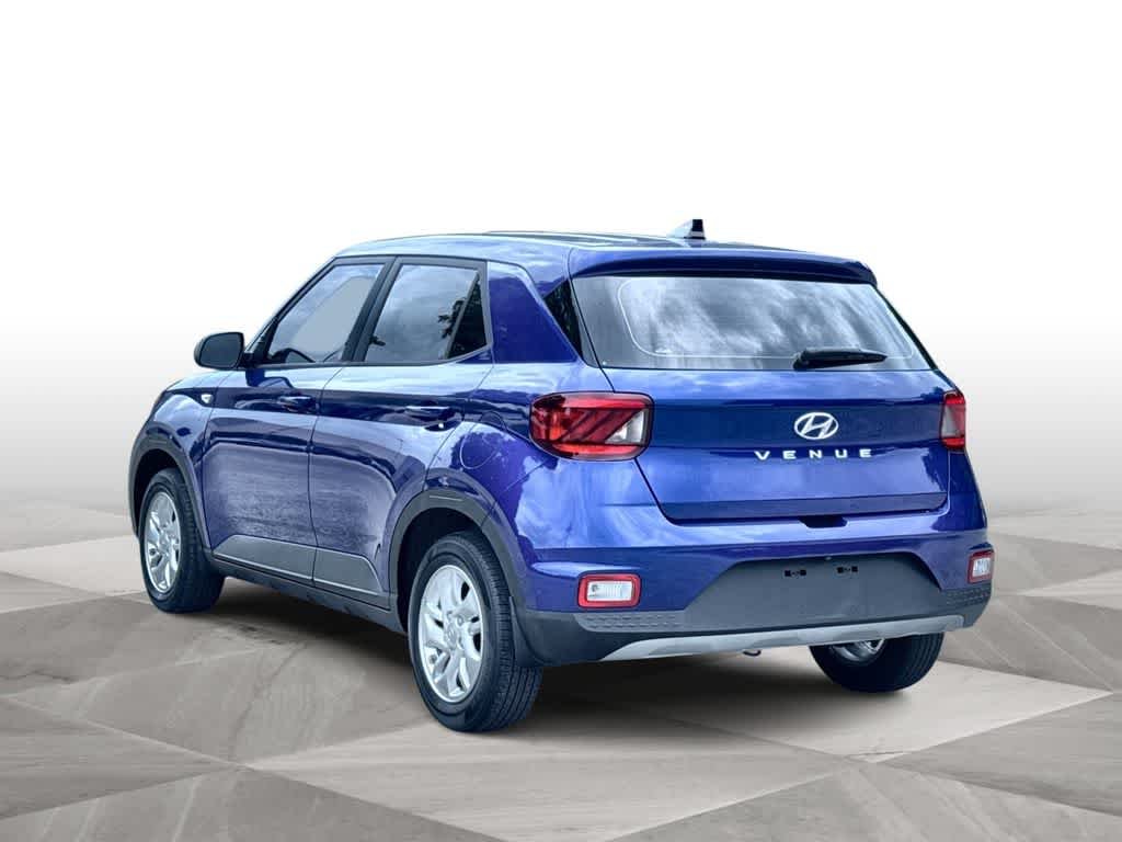 Used 2021 Intense Blue Hyundai SE image 6