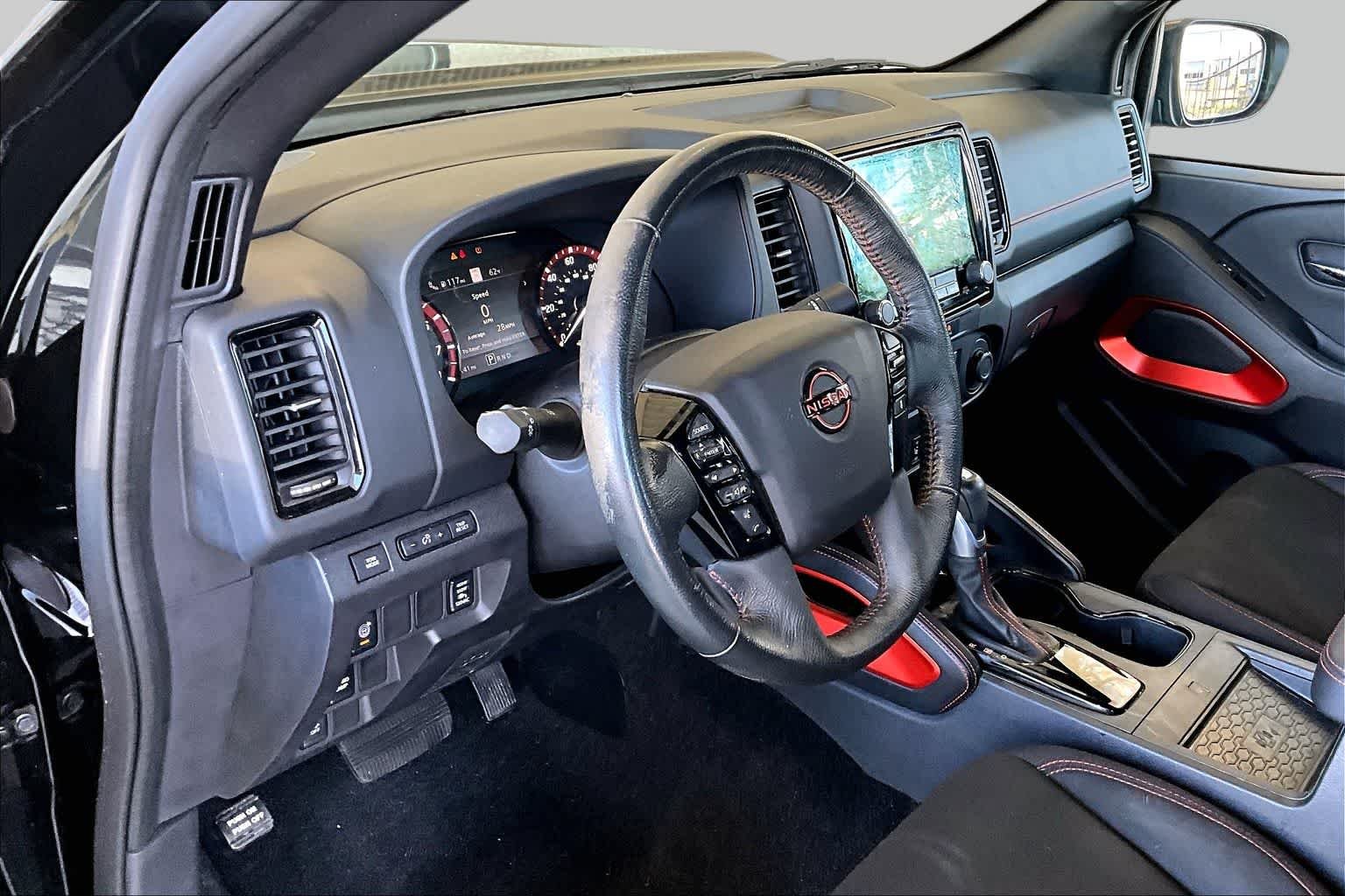 Used 2022 Super Black Nissan PRO-X image 17