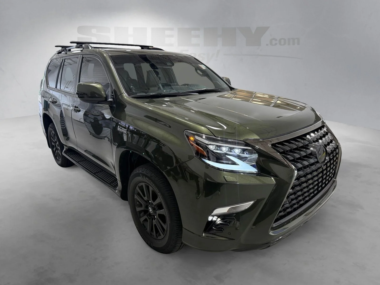 Used 2023 Green Lexus 460 image 2