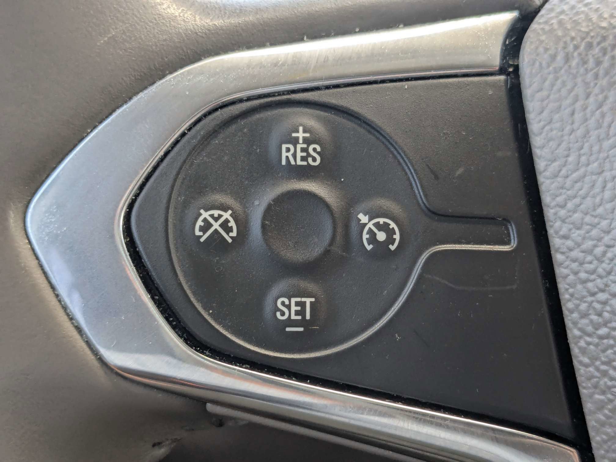 Used 2019 Mosaic Black Metallic Chevrolet LT Leather image 32