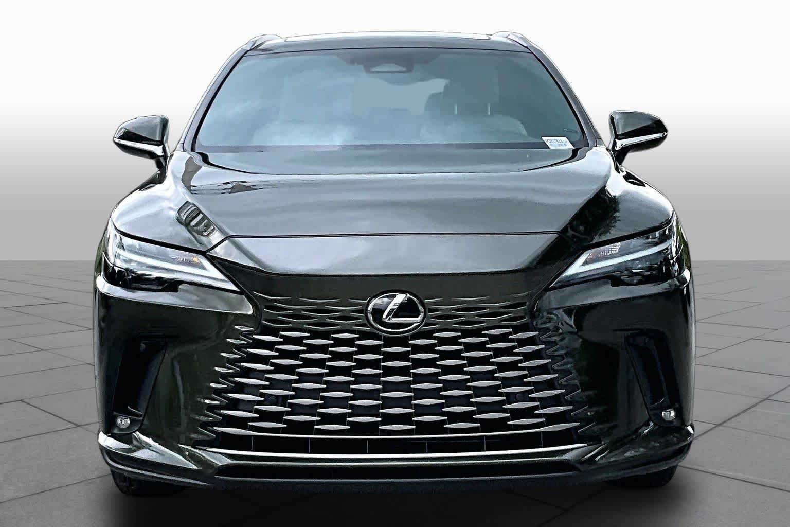 Used 2023 Nori Green Pearl Lexus Premium image 4
