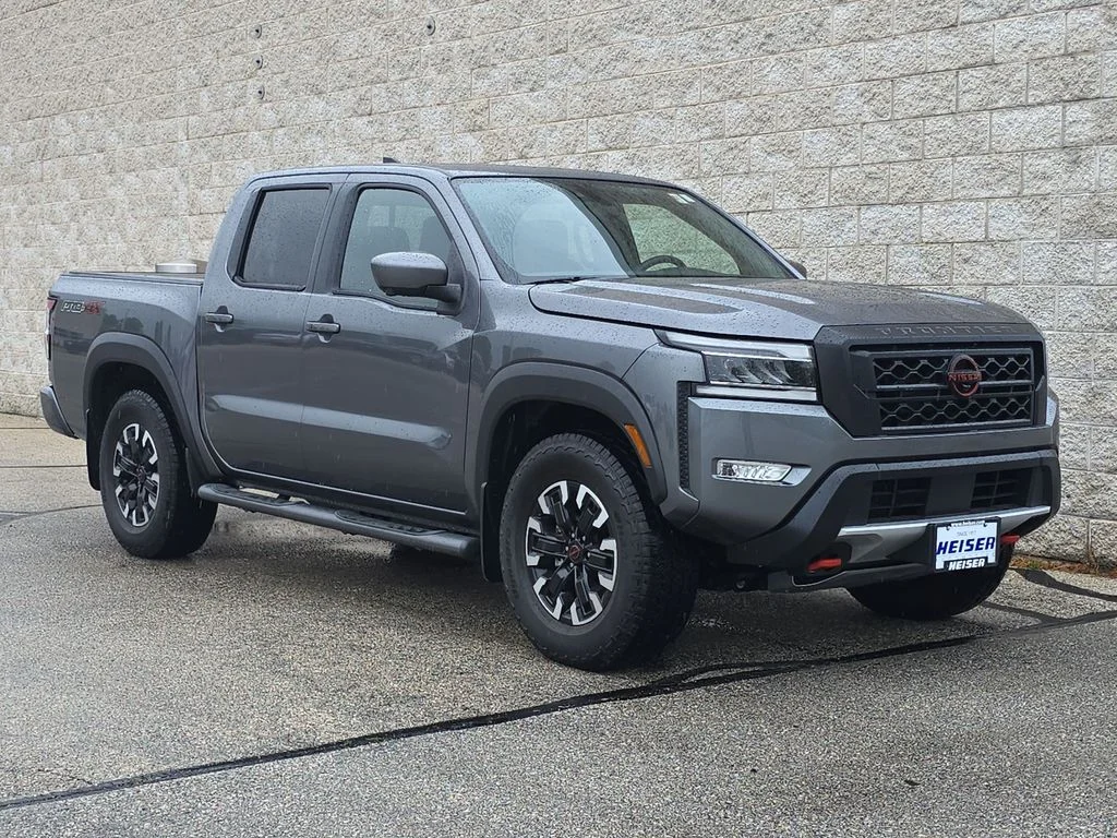 Used 2022  Nissan PRO-4X image 14