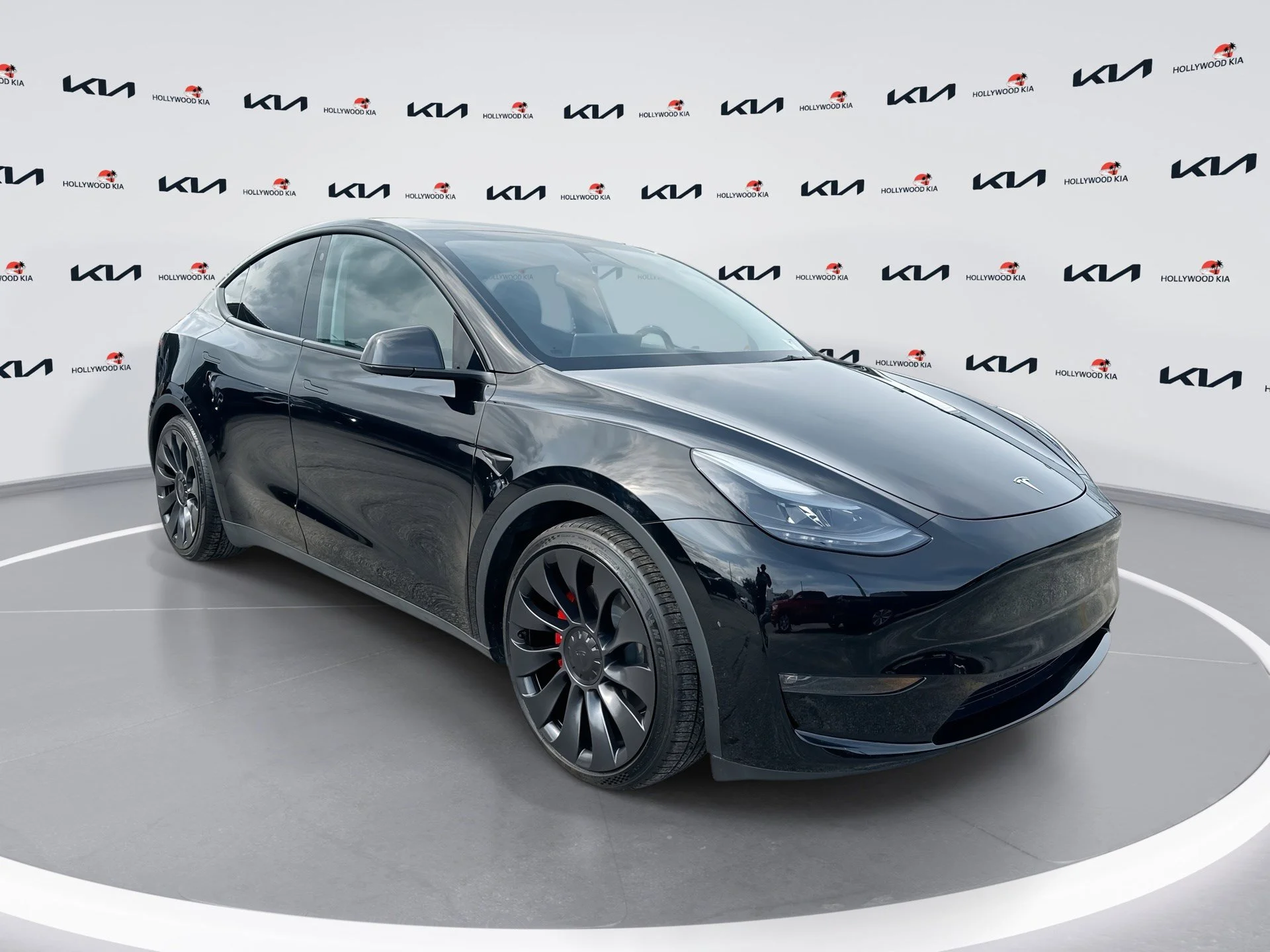 2023 Tesla Model Y Performance Dual Motor All-Wheel Drive's photo
