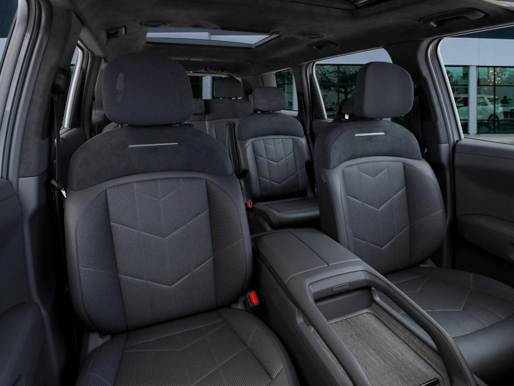 New 2027 White Kia  image 15