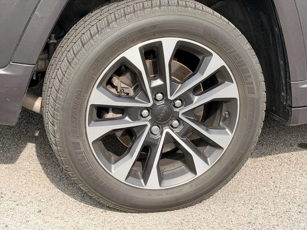 Used 2021 Gray Jeep Overland image 34