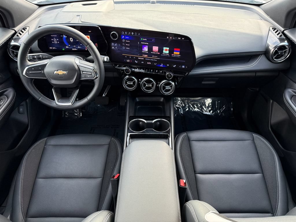 Used 2024 Summit White Chevrolet LT image 20